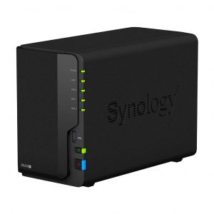 Synology-DS220+ rechtsvoor